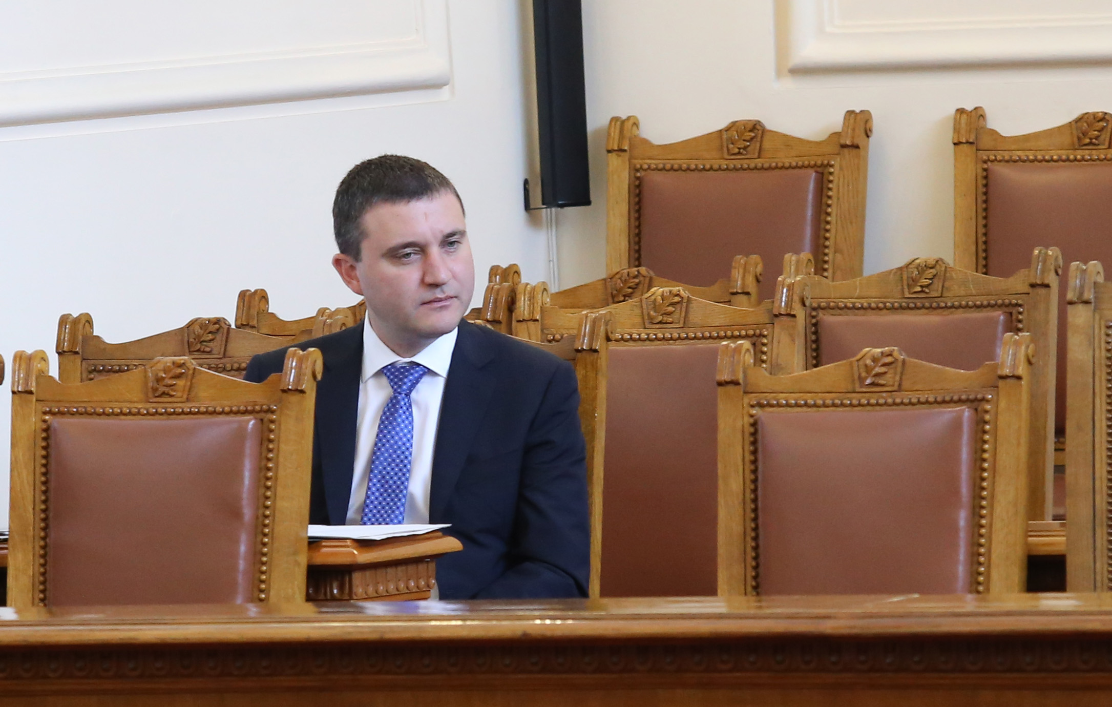 Парламент - контрол Владислав Горанов мин. на финансите