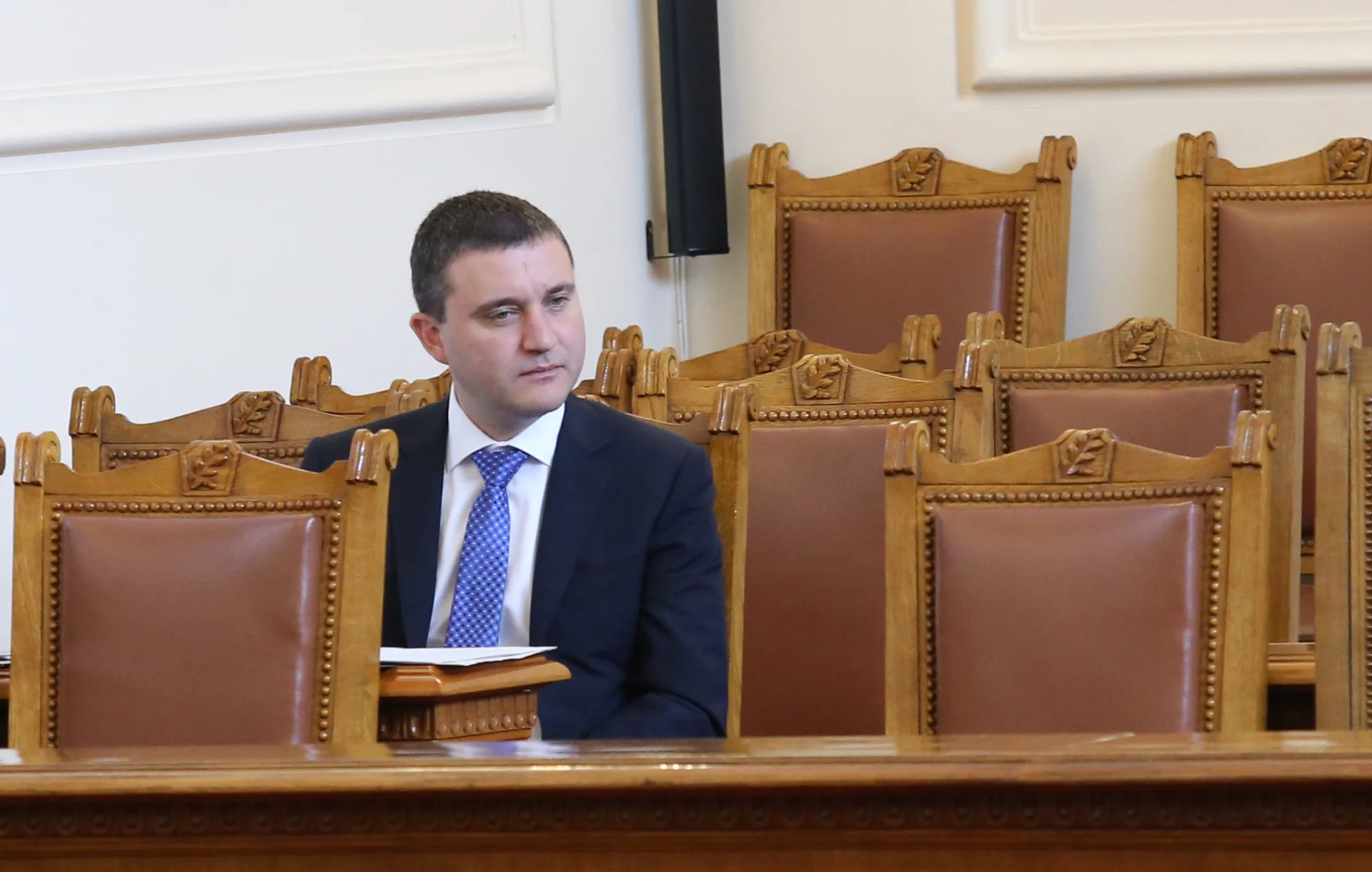 Парламент - контрол Владислав Горанов мин. на финансите