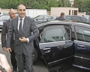 Вътрешният министър Цветан Цветанов в сградата на специализираното следствие при повдигане на обвиненията срещу него.