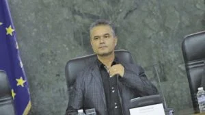 Шефът на ГДО Георги Жеков е застинал в очакване да охранява българския Джовани Фалконе.