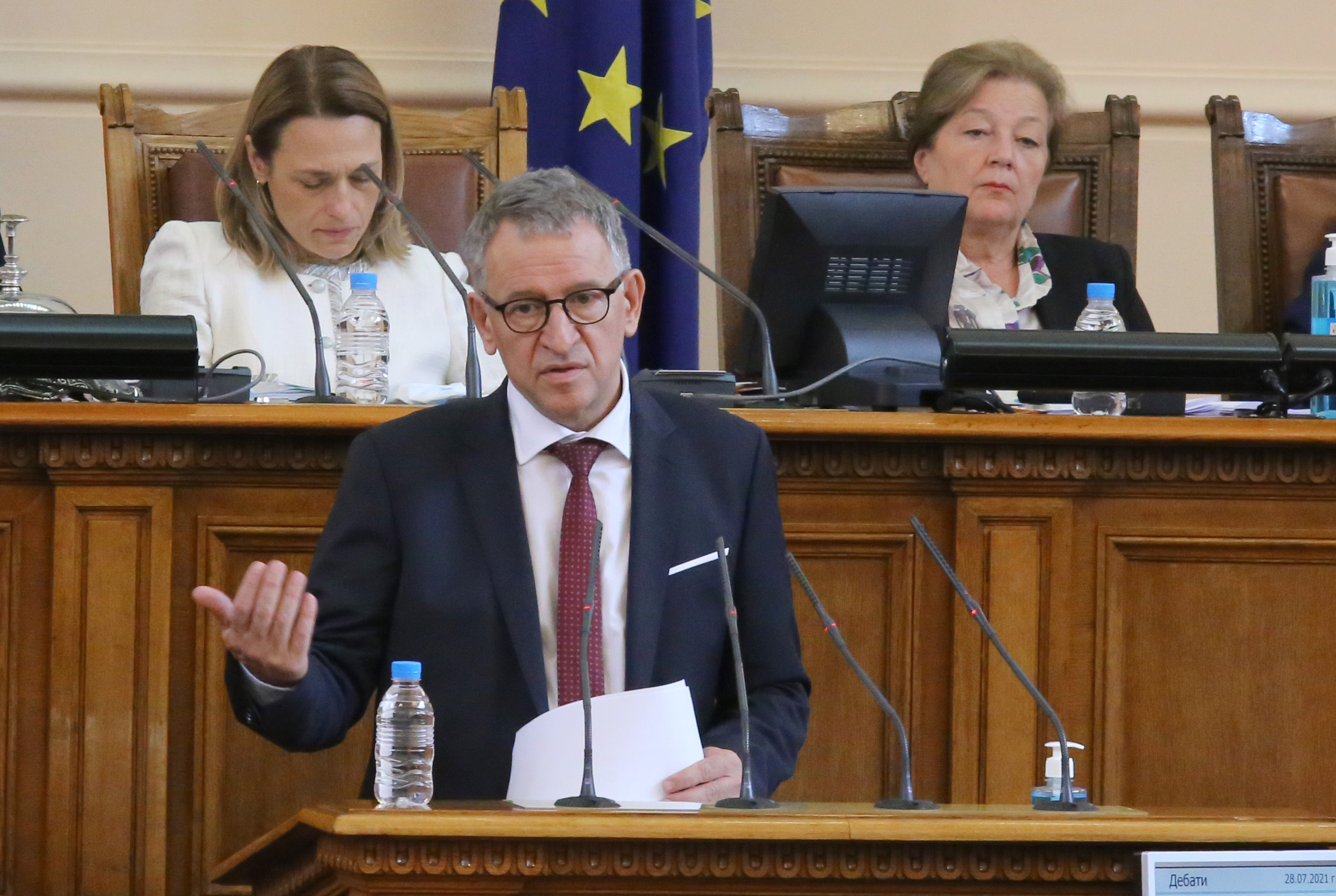 Парламент Стойчо Кацаров