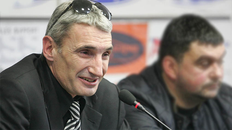 Марин Маринов