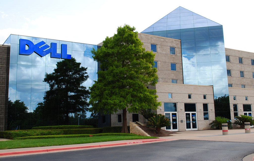 Dell съкращава хиляди служители докато преструктурира продажбите и маркетинга