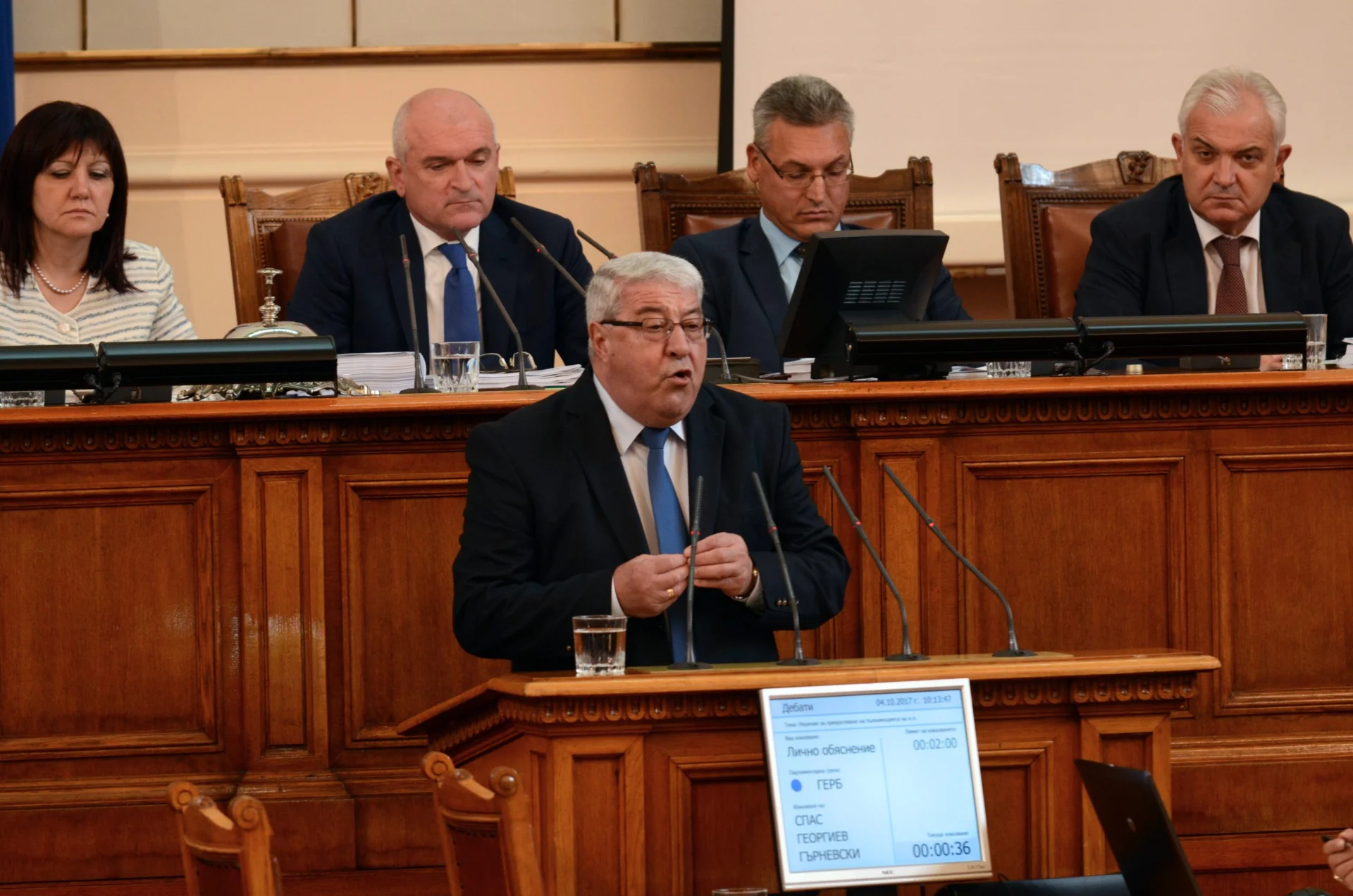 Парламент дебат за оставката на Делян Добрев Спас Гърневски
