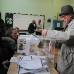 Парламентарни избори гласуване урна гласоподаватели...