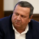 Започва изплащането на втория транш от помощта в подкрепа на учениците, Засилват проверките срещу натиск върху уязвими групи преди изборите, За компенсацията от 20 евро са подадени над 45 хил. заявления, 1,1 млн. души имат право на помощ