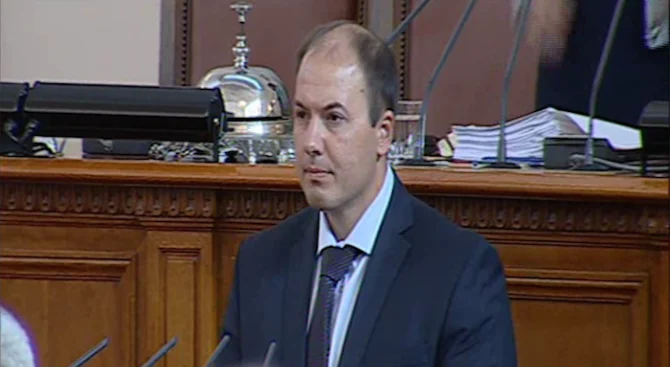 Станислав Попов