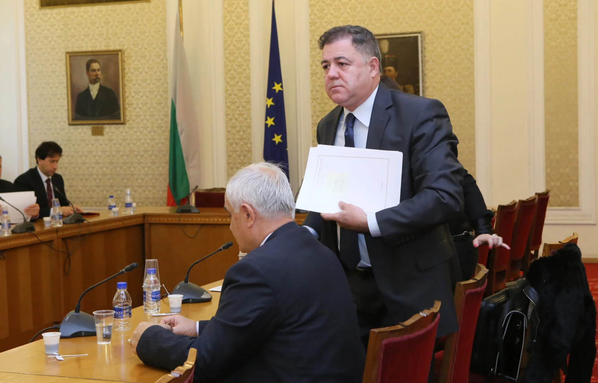 Парламент комисия по отбрана Николай Ненчев