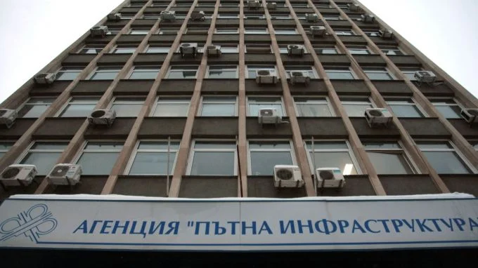 АПИ дала милиарди за ремонт и поддръжка без сключени договори, твърдят от Института за пътна безопасност