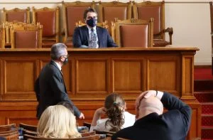 Парламент Бюджет 2022 Асен Василев