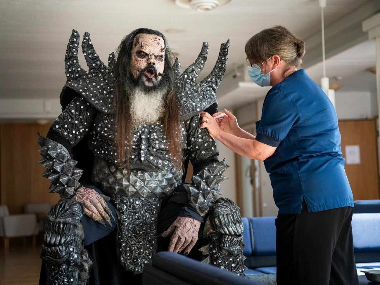 мистър лорди mr lordi финландия ваксинация