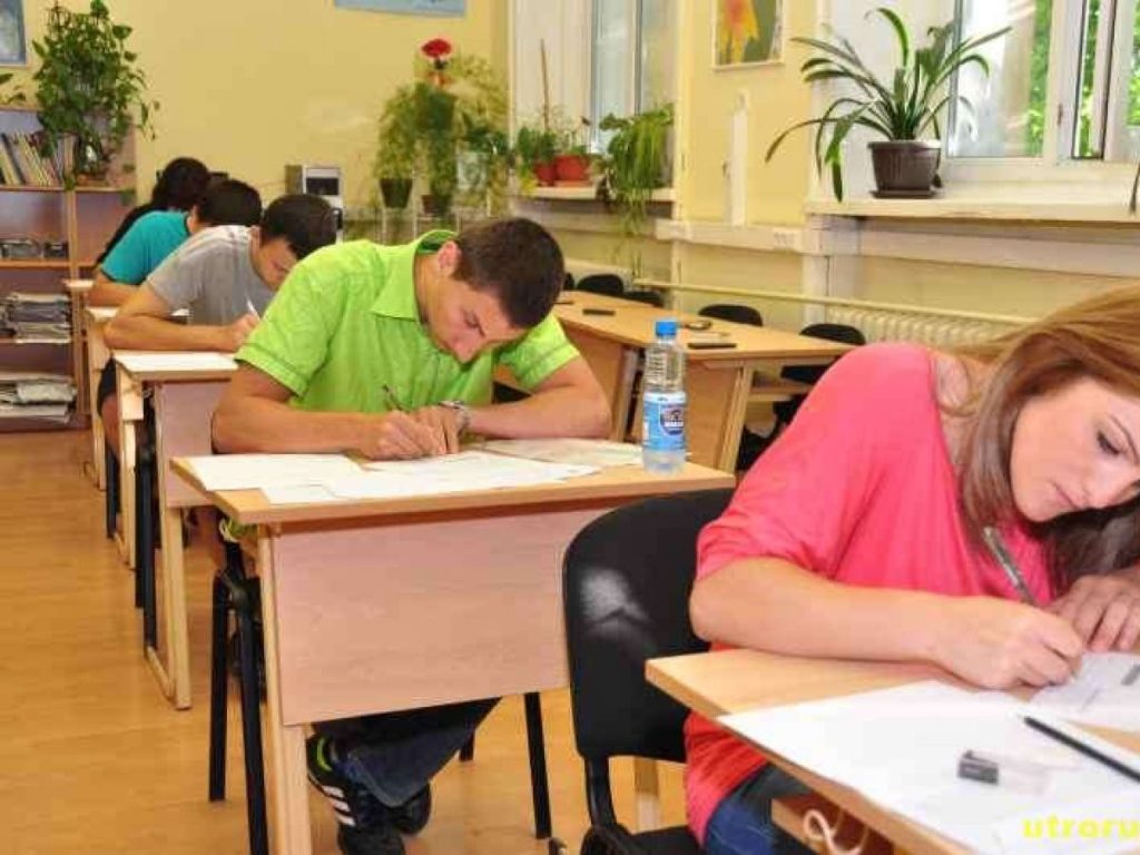 МОН публикува моделите на националните външни оценявания за новата учебна година 5 МОН публикува моделите на националните външни оценявания за новата учебна година