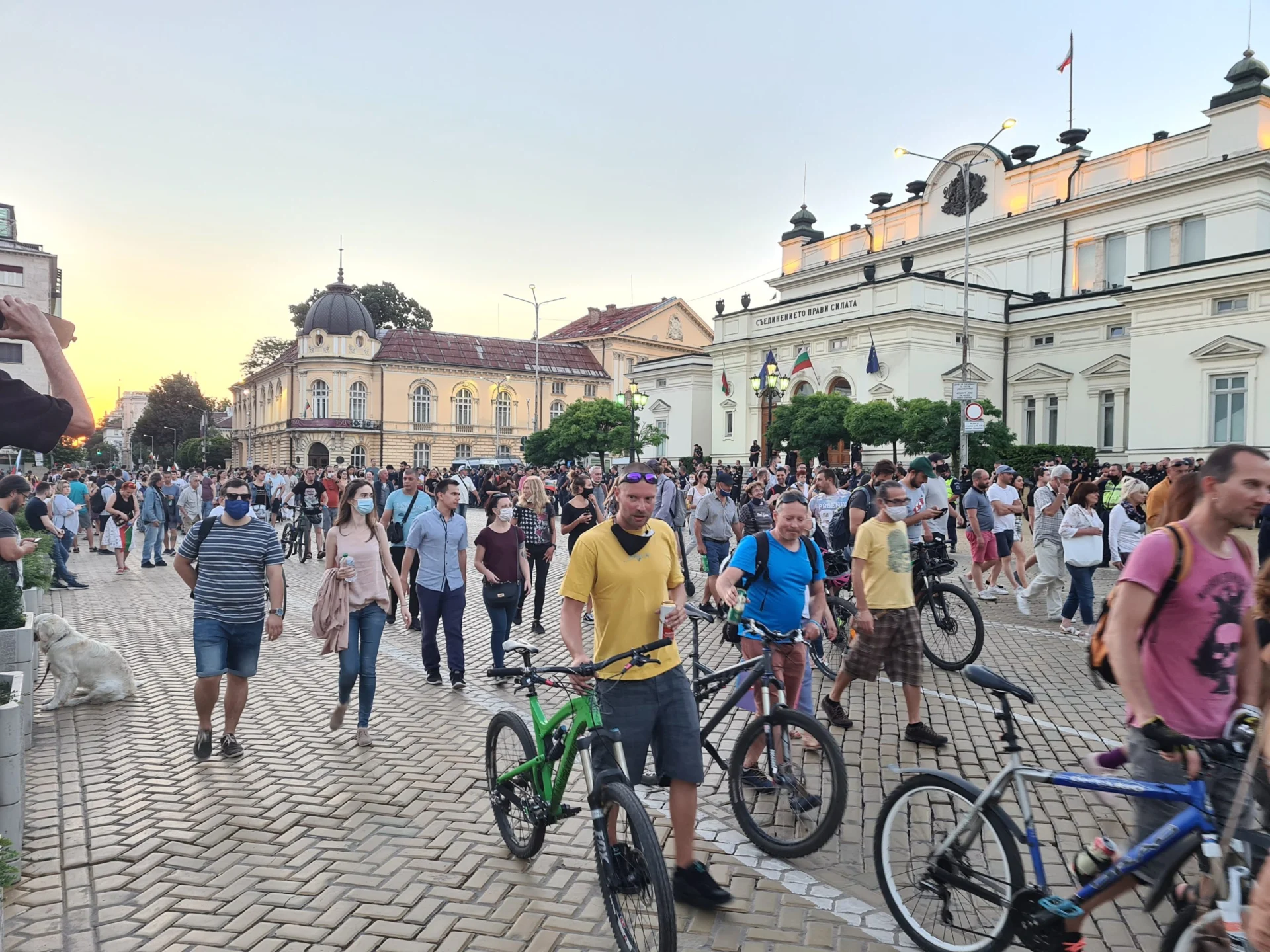 Протест за оставката на правителството