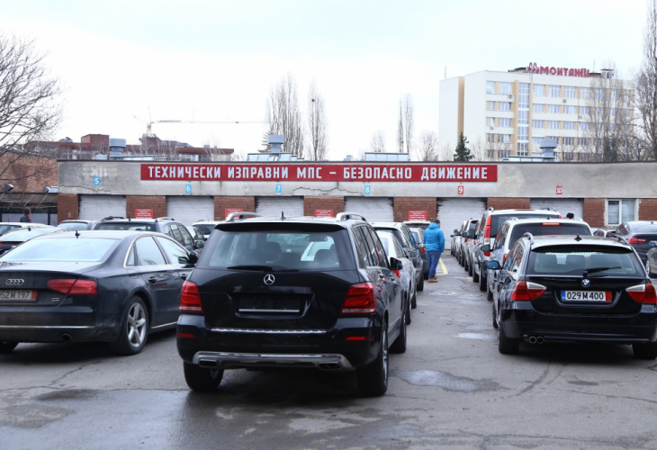Нови правила за регистрацията на автомобилите влизат в сила от днес