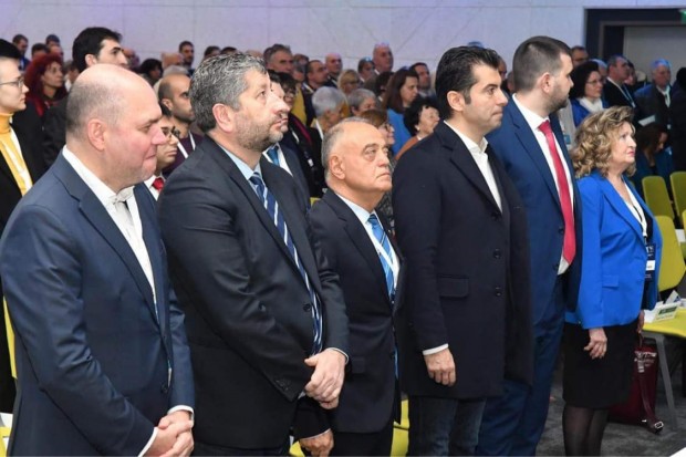 Владислав Панев