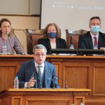 Парламент Тома Биков