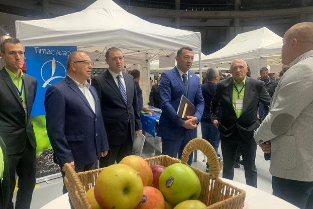 украинската помощ