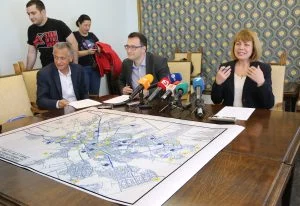 15 млн. лева сме отделили за текущите ремонти през тази година. Това каза кметът на Столична община Йорданка Фандъкова по време на представяне на предстоящите пътни ремонтни. „В квартал „Младост” предстои пускането на метрото на 8 май. Ще бъде ремонтиран участъка на бул. „ Ал. Малинов” от бул. „Цариградско шосе” до бул. „Андрей Сахаров”. До края на годината сме предвидили да бъде завършен и ремонт бул. „ Ал. Малинов” до Околовръстен път. Любомир Христов - зам. кмет