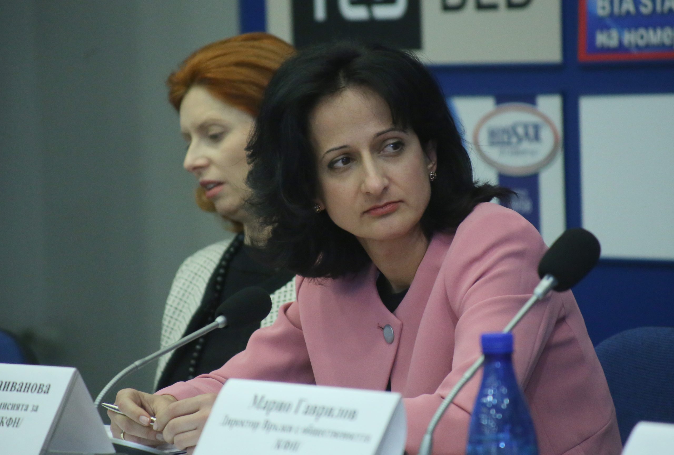 Комисията за финансов надзор (КФН) организира пресконференция на тема „Представяне на прегледа на активите на пенсионните фондове и на балансите на застрахователните дружества и резултатите от стрес тестовете на застрахователите на българския пазар Карина Караиванова