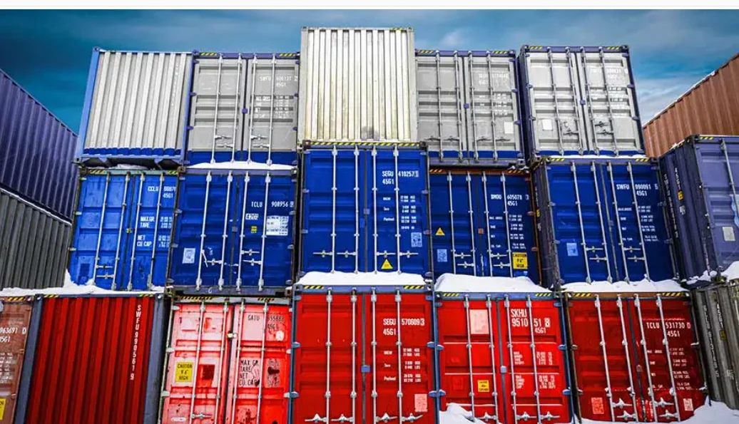 Китайските износители "скубят" Русия за военни доставки в капана на санкциите