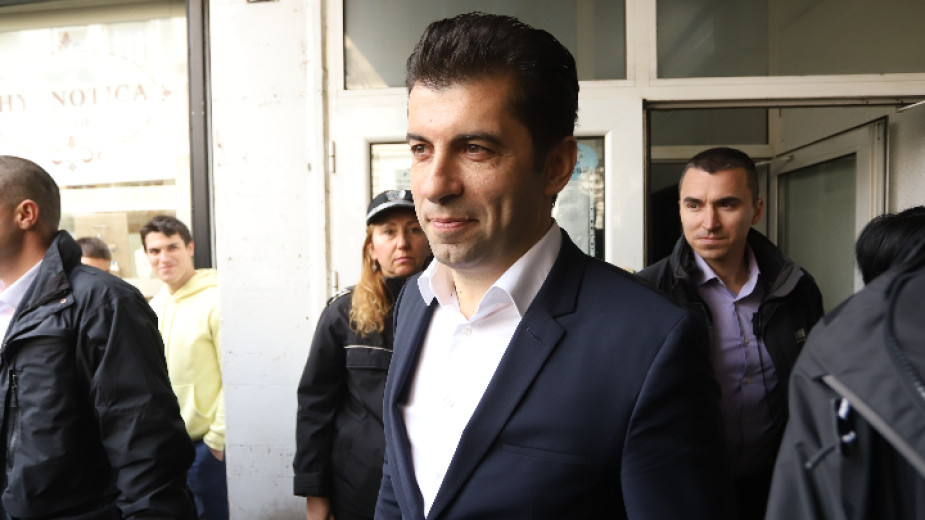 Кирил Петков