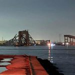 Мост в Балтимор се срути, след като в него се удари кораб