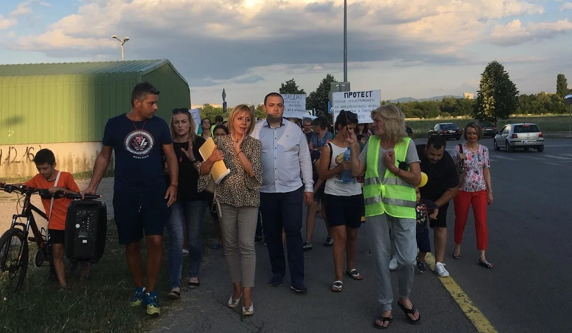Владимир Петров
