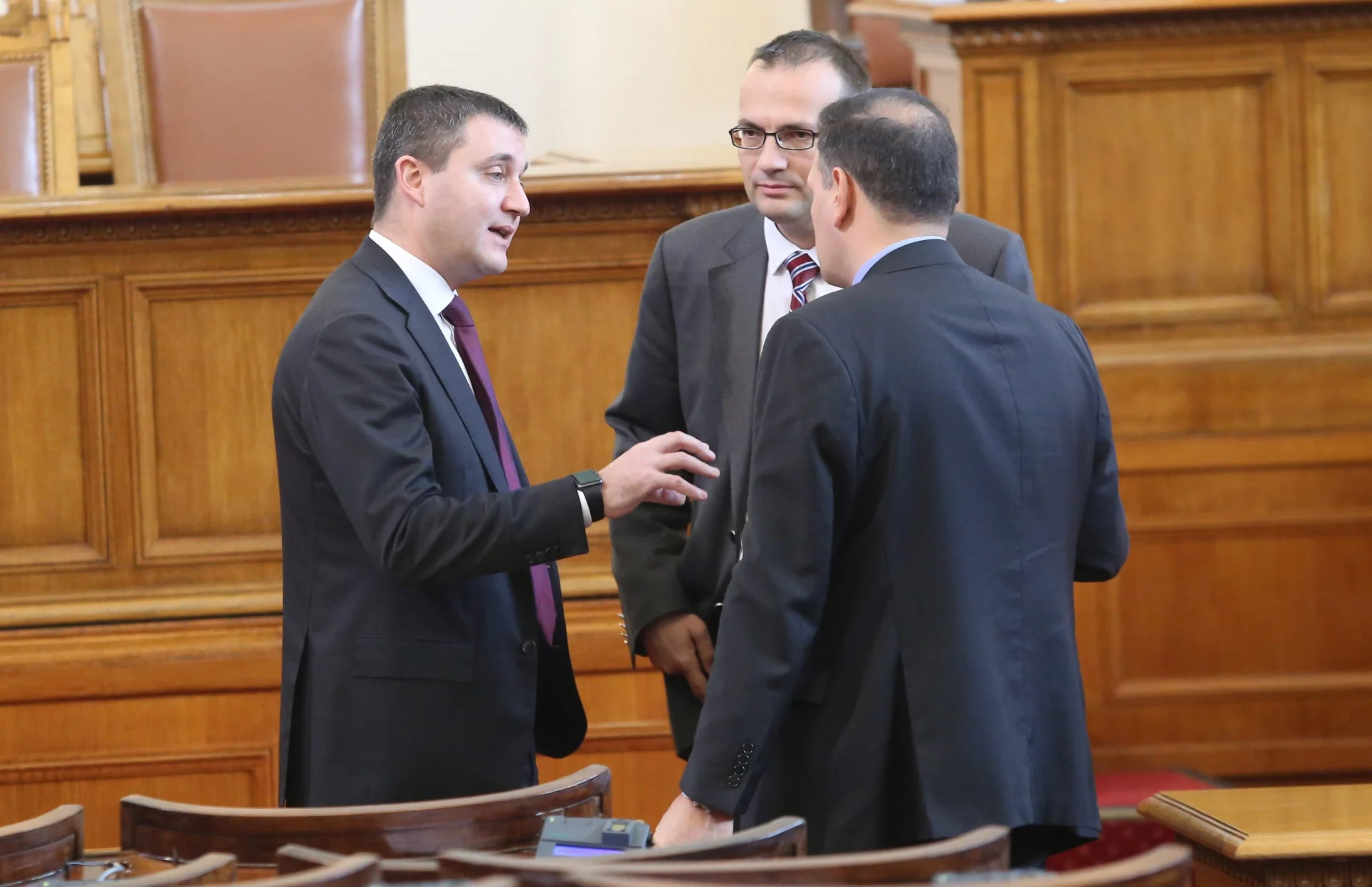Парламент Владислав Горанов