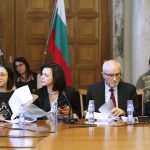 Парламент комисия по бюджет и финанси