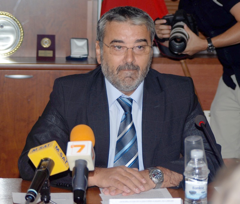 Ангел  Семерджиев