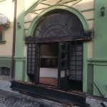 Подпалиха българския център "Иван Михайлов" в Битоля
