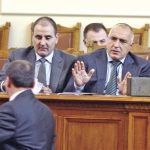 С подкрепата на премиера Бойко Борисов Цветан Цветанов остава в главната роля в сериала за войната между институциите.