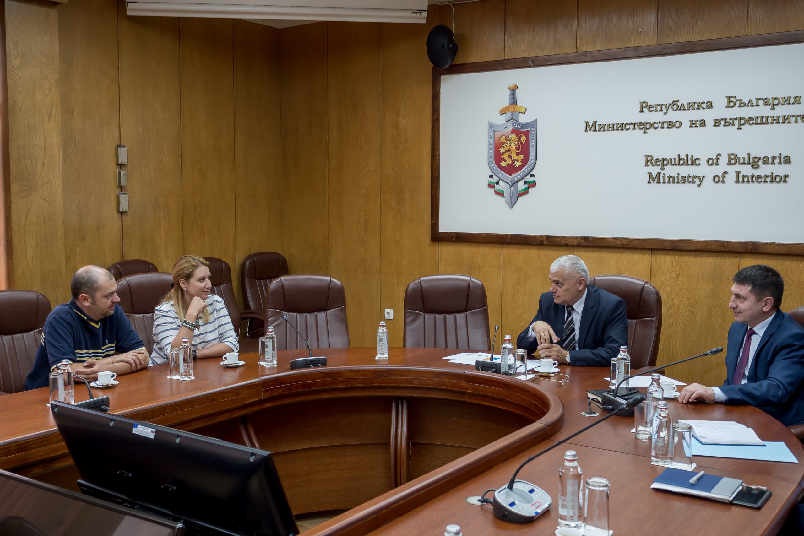 мвр-четири лапи