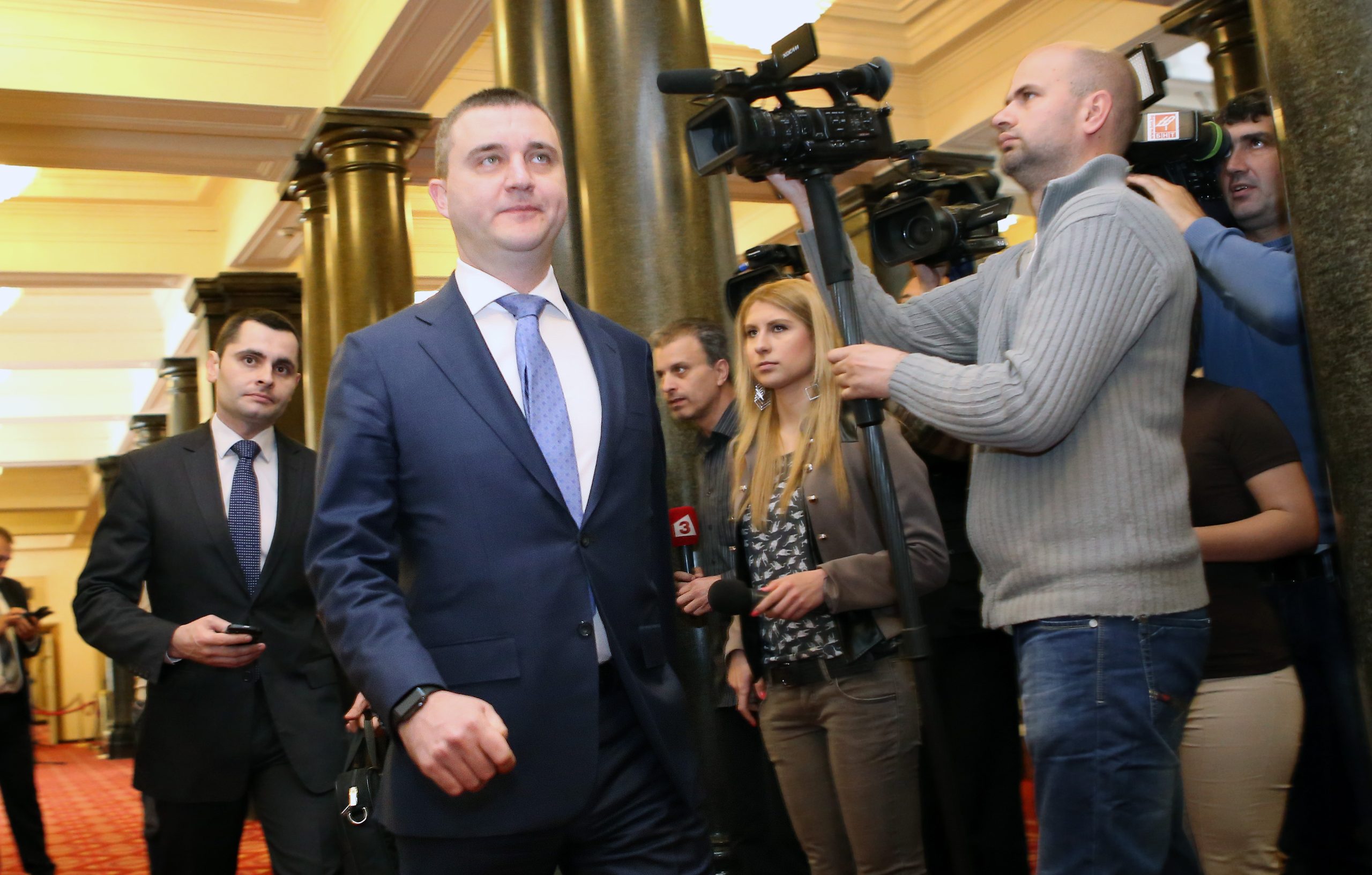 Парламент Владислав Горанов