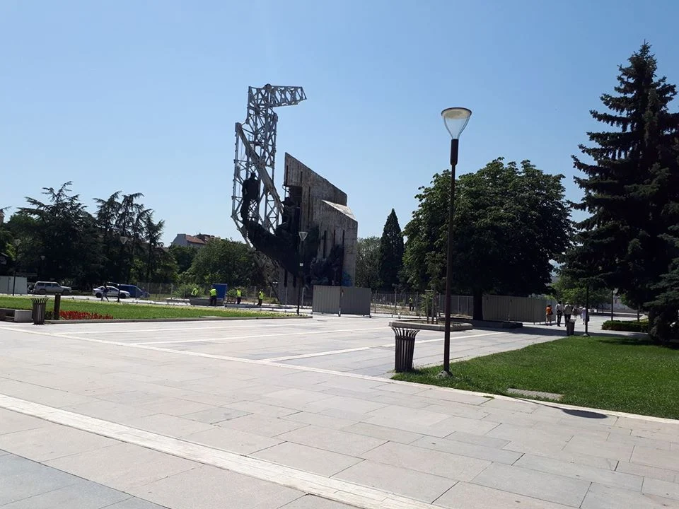 паметник ндк