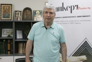 Илиян Василев