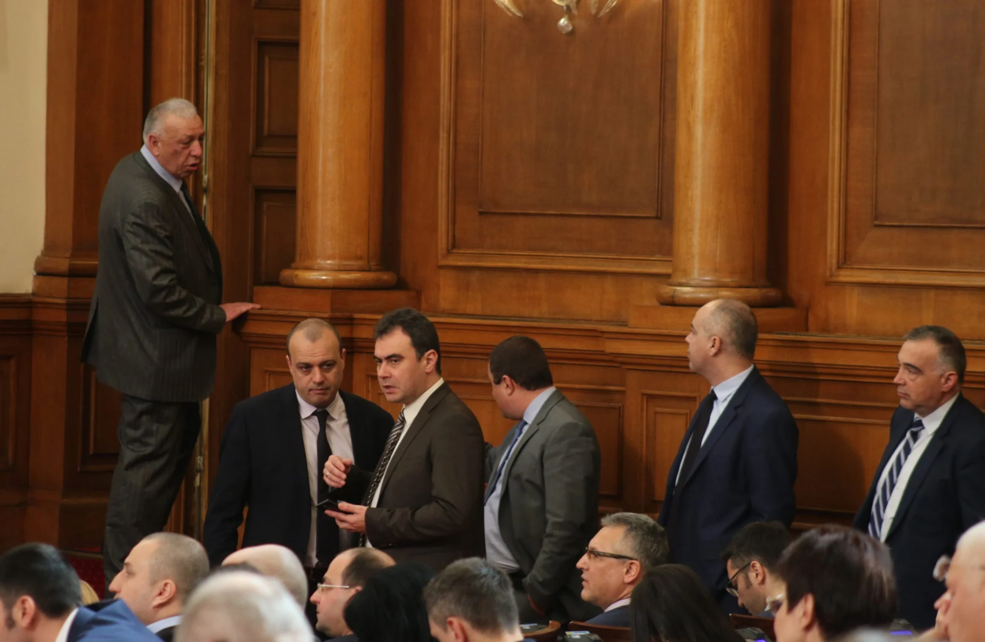 Парламент