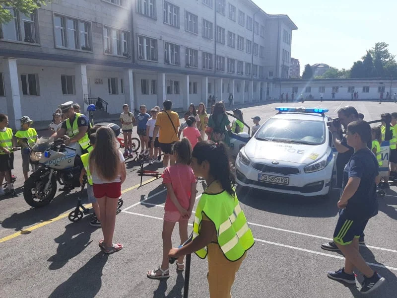 мвр деца