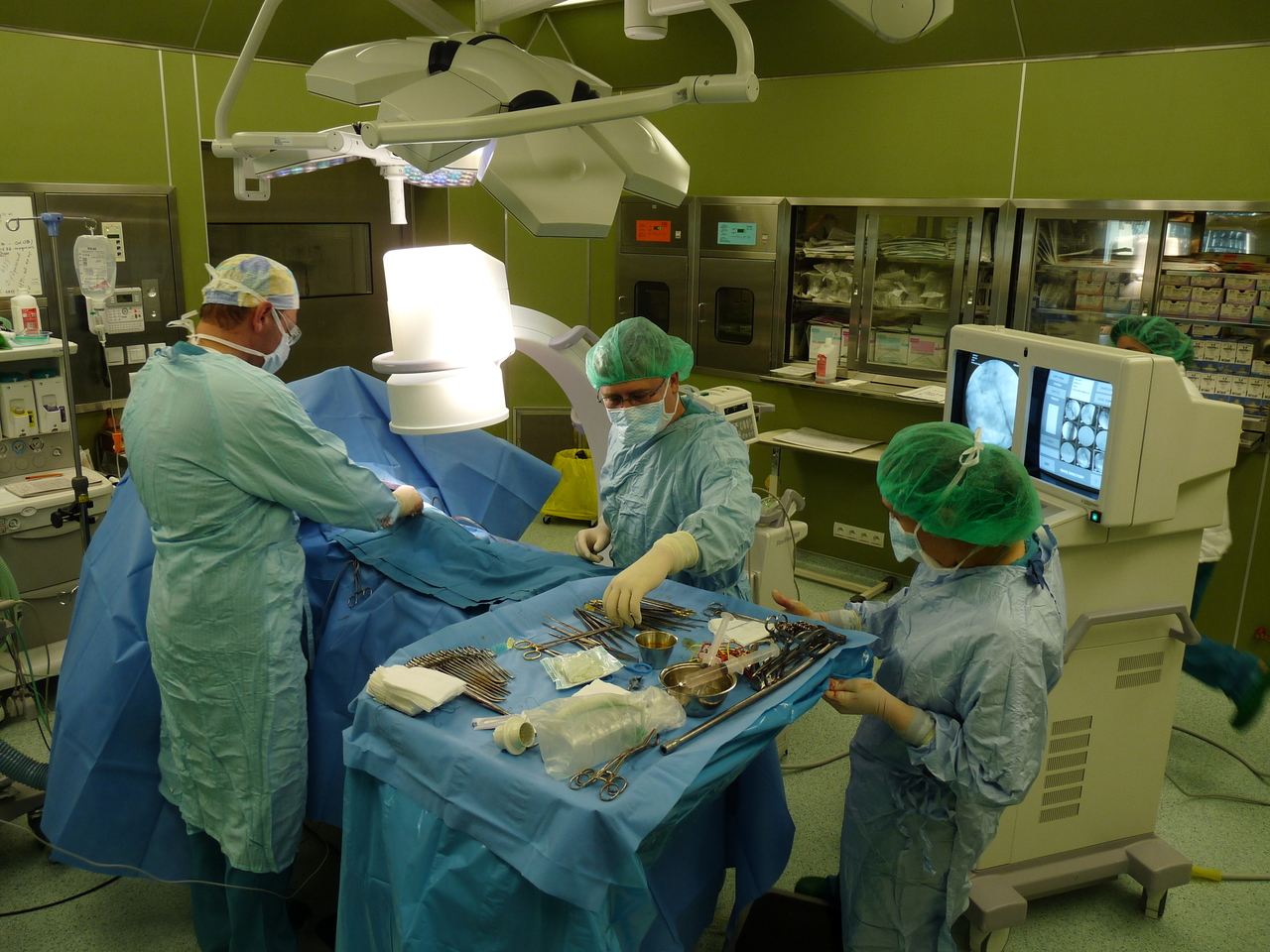 Токуда болницаОперационна съдова хирургияхирург
