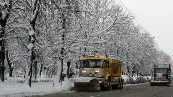 чистене сняг