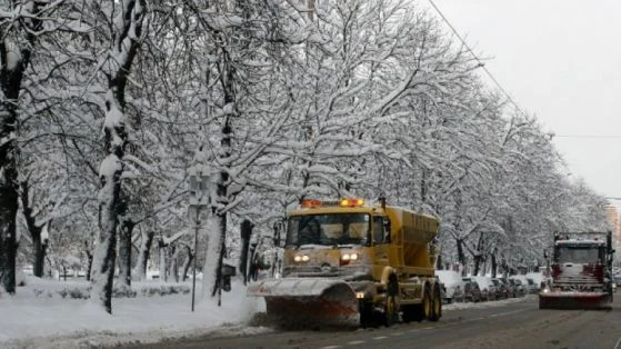 чистене сняг