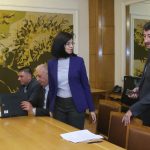 Парламент - представители на всички парламентарно представени партии и на изпълнителната власт в лицето на вицепремиерът Меглена Кунева