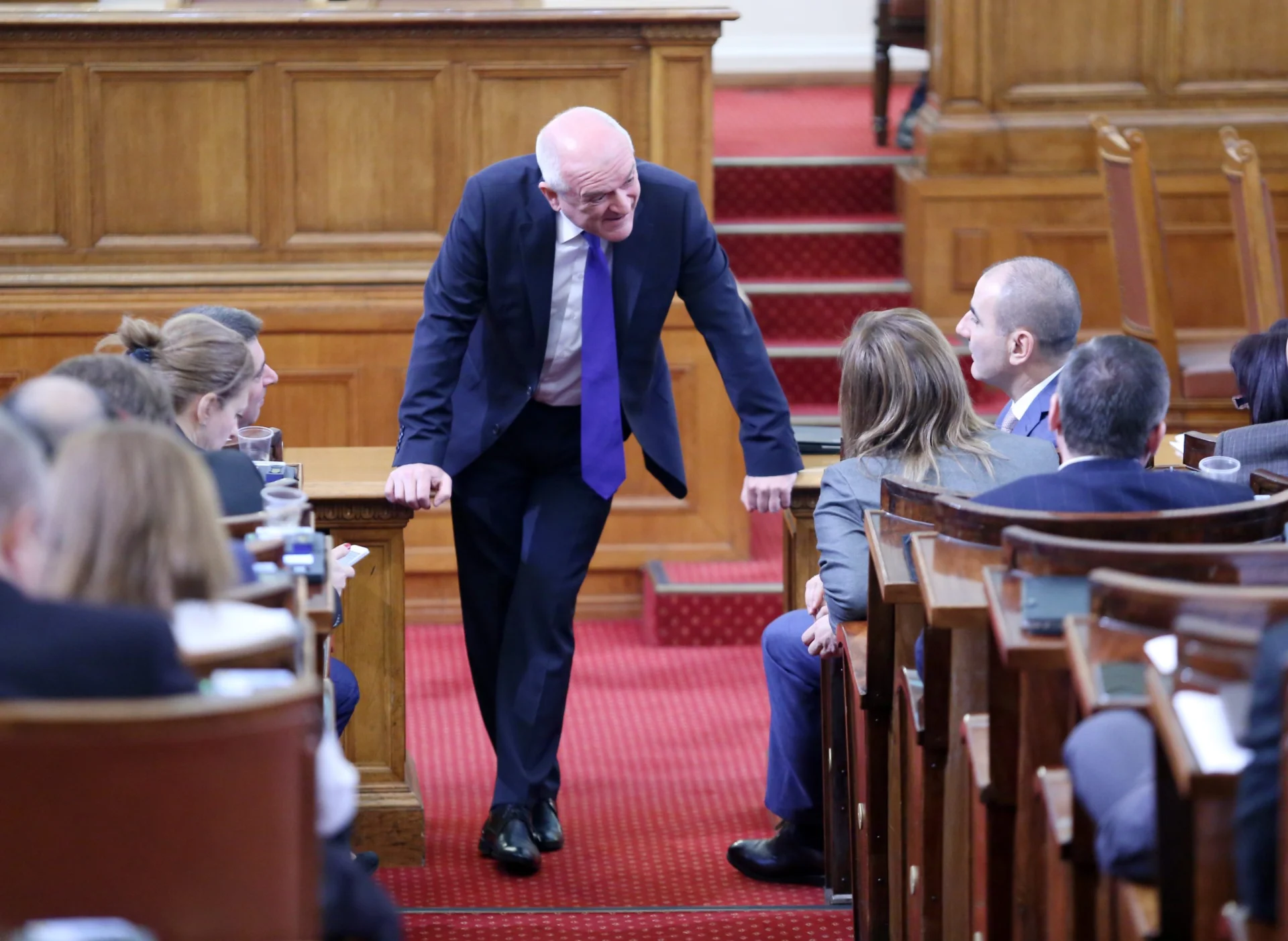 Парламент  Димитър Главчев Цветан Цветанов Гласуване на промени в Конституцията