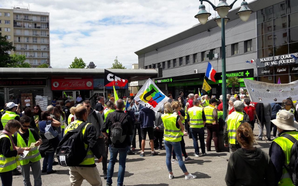 жълти жилетки париж