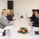 Петков с представители на Amazon и Google