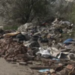Столична община се зае с почистването на незаконно сметище в Долни Богров