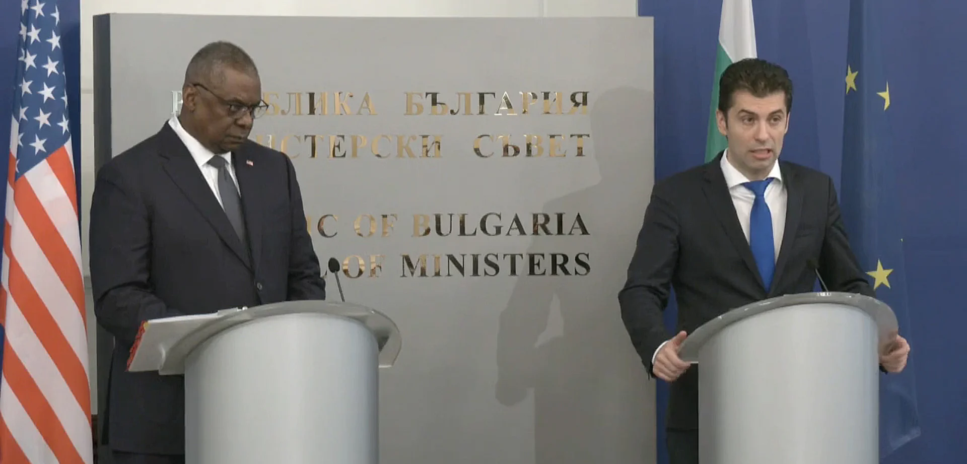 Министерски съвет Лойд Остин Кирил Петков