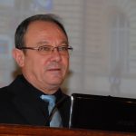 юлиан ревалски