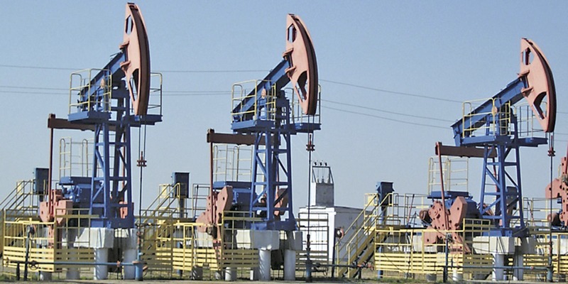 Проучване и добив на нефт и газ