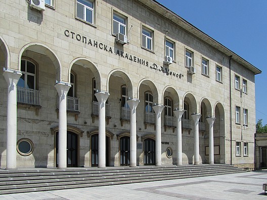 Стопанската академия в Свищов